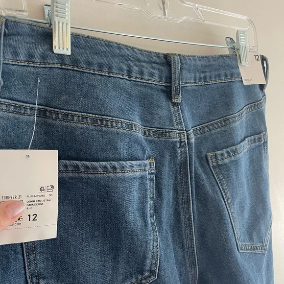 New With Tags Forver 21 Straight Leg Denim - Picture 5 of 6
